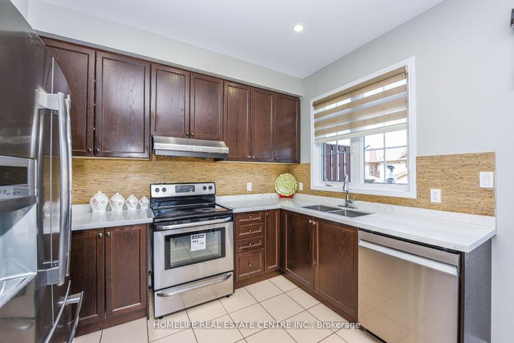 Photo 12 at 234 Inspire Boulevard, Wellington North, Brampton