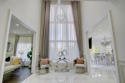 Photo 14 at 218 Boake Trail, Bayview Hill, Richmond Hill