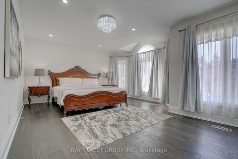 Photo 35 at 218 Boake Trail, Bayview Hill, Richmond Hill