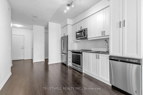 Photo 5 at 2511 - 7895 Jane Street, Concord, Vaughan