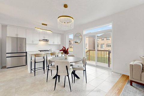 Photo 8 at 40 Ainslie Hill Crescent, Sutton & Jackson's Point, Georgina