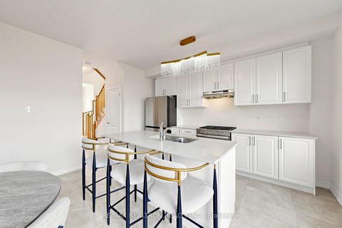 Photo 9 at 40 Ainslie Hill Crescent, Sutton & Jackson's Point, Georgina