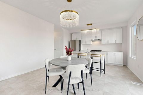 Photo 12 at 40 Ainslie Hill Crescent, Sutton & Jackson's Point, Georgina