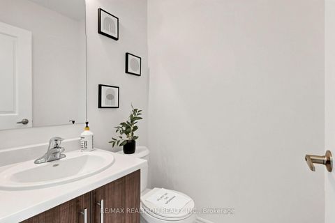 Photo 14 at 40 Ainslie Hill Crescent, Sutton & Jackson's Point, Georgina