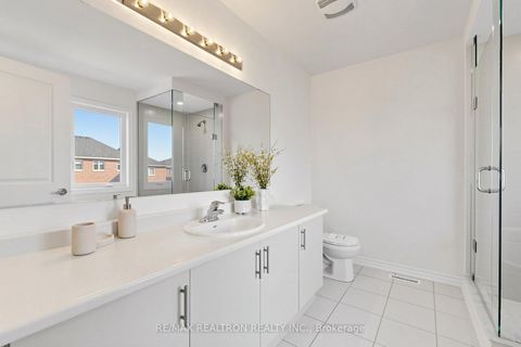 Photo 22 at 40 Ainslie Hill Crescent, Sutton & Jackson's Point, Georgina