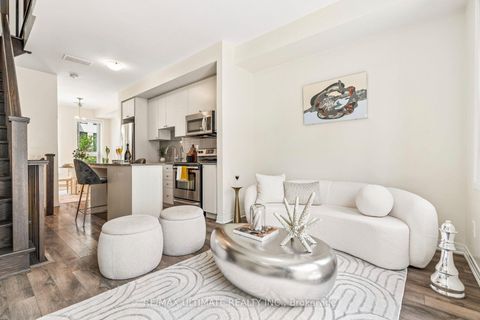 Photo 4 at 4 - 45 Thomas Mulholland Drive, CFB, Toronto