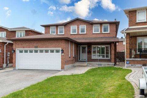 Photo 2 at 19 Kaiser Drive, West Woodbridge, Vaughan