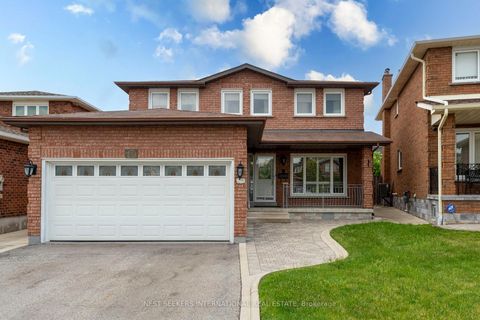 Photo 3 at 19 Kaiser Drive, West Woodbridge, Vaughan