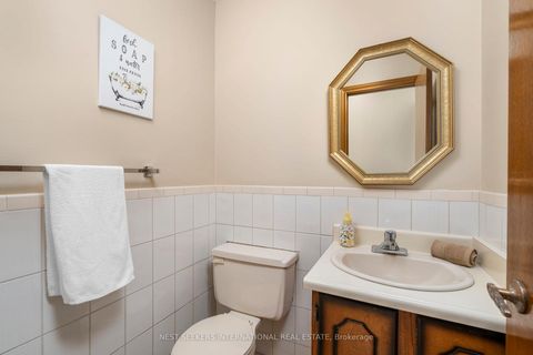 Photo 7 at 19 Kaiser Drive, West Woodbridge, Vaughan