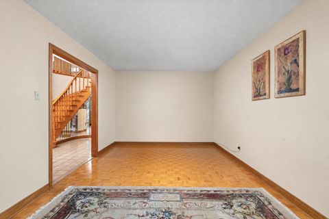 Photo 8 at 19 Kaiser Drive, West Woodbridge, Vaughan
