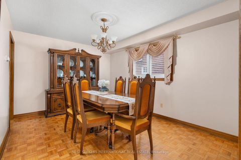 Photo 21 at 19 Kaiser Drive, West Woodbridge, Vaughan