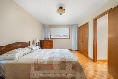Photo 28 at 19 Kaiser Drive, West Woodbridge, Vaughan