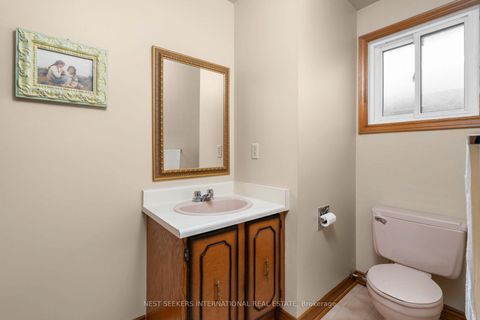 Photo 29 at 19 Kaiser Drive, West Woodbridge, Vaughan