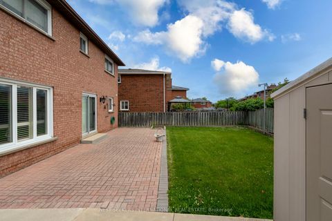 Photo 43 at 19 Kaiser Drive, West Woodbridge, Vaughan