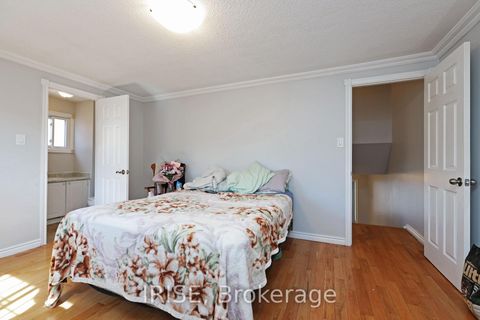 Photo 32 at 115 Winter Gardens Trail, Rouge E10, Toronto