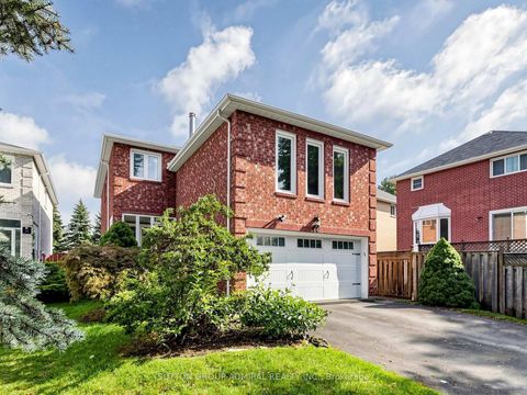 Photo 1 at 48 Glenbury Drive, Brownridge, Vaughan