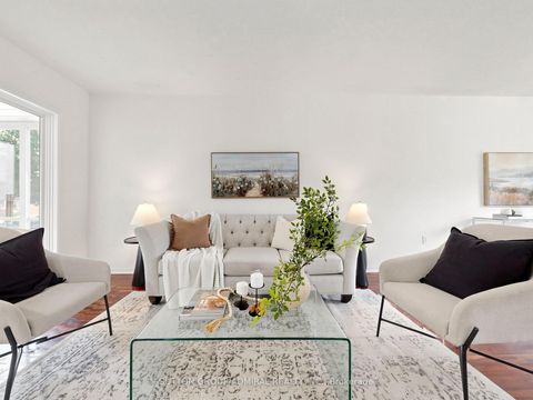 Photo 3 at 48 Glenbury Drive, Brownridge, Vaughan