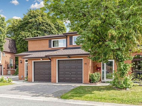 Photo 1 at 40 - 90 Crockamhill Drive, Agincourt North, Toronto