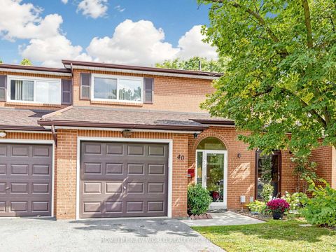 Photo 2 at 40 - 90 Crockamhill Drive, Agincourt North, Toronto