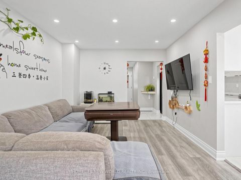 Photo 6 at 40 - 90 Crockamhill Drive, Agincourt North, Toronto