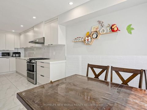 Photo 13 at 40 - 90 Crockamhill Drive, Agincourt North, Toronto