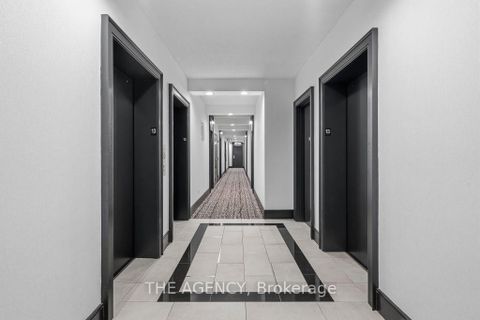 Photo 3 at 1314 - 438 King Street W, Waterfront Communities C1, Toronto