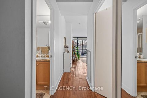 Photo 7 at 1314 - 438 King Street W, Waterfront Communities C1, Toronto