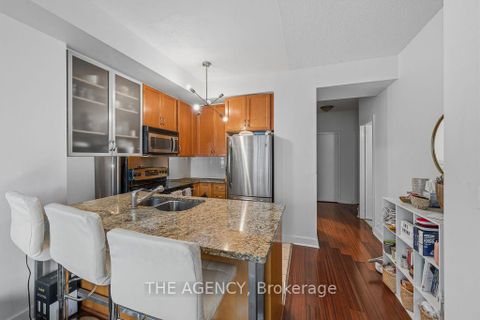 Photo 12 at 1314 - 438 King Street W, Waterfront Communities C1, Toronto