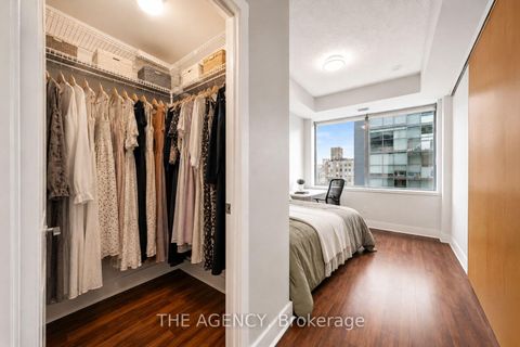 Photo 21 at 1314 - 438 King Street W, Waterfront Communities C1, Toronto