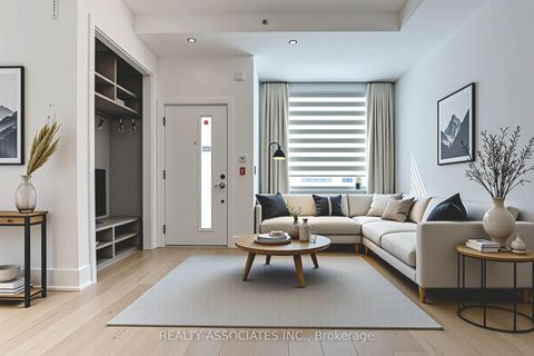 Photo 2 at TH3 - 270 Davenport Road, Annex, Toronto