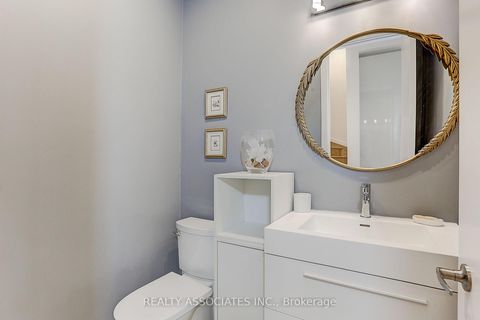 Photo 16 at TH3 - 270 Davenport Road, Annex, Toronto