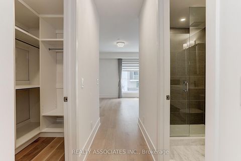Photo 19 at TH3 - 270 Davenport Road, Annex, Toronto
