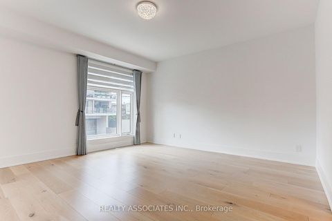Photo 22 at TH3 - 270 Davenport Road, Annex, Toronto
