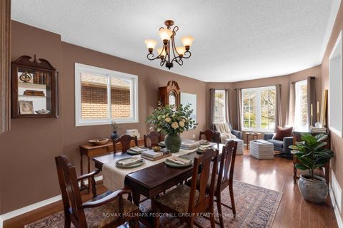 Photo 2 at 168 Wildwood Trail, Ardagh, Barrie