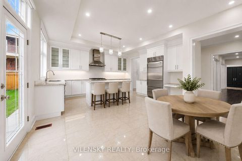 Photo 10 at 95 Chesney Crescent, Kleinburg, Vaughan