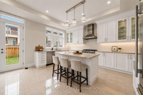 Photo 13 at 95 Chesney Crescent, Kleinburg, Vaughan