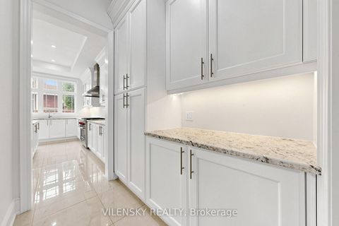 Photo 14 at 95 Chesney Crescent, Kleinburg, Vaughan