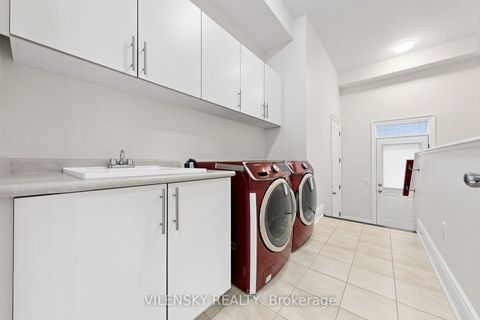 Photo 32 at 95 Chesney Crescent, Kleinburg, Vaughan