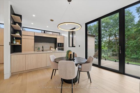 Photo 11 at 10 Haida Court, Highland Creek, Toronto