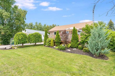 Photo 2 at 987 Isabella Street, Rural Innisfil, Innisfil