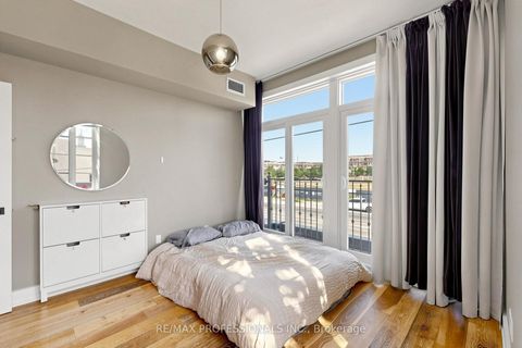 Photo 12 at 206 - 3531 Lake Shore Boulevard W, Long Branch, Toronto