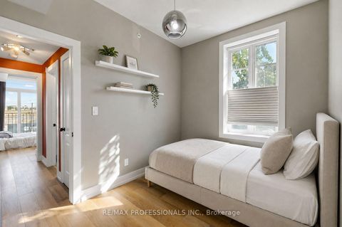 Photo 14 at 206 - 3531 Lake Shore Boulevard W, Long Branch, Toronto