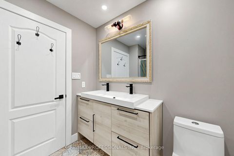 Photo 17 at 206 - 3531 Lake Shore Boulevard W, Long Branch, Toronto