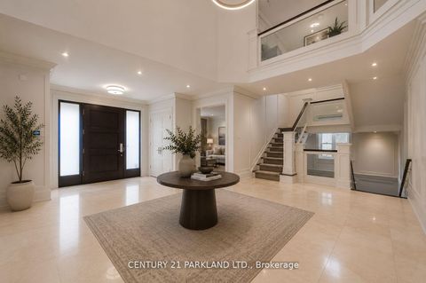 Photo 1 at 16 Flatbush Avenue, East Woodbridge, Vaughan