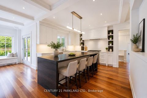 Photo 15 at 16 Flatbush Avenue, East Woodbridge, Vaughan