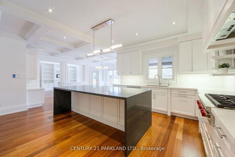 Photo 16 at 16 Flatbush Avenue, East Woodbridge, Vaughan