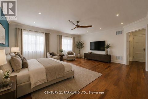 Photo 22 at 16 Flatbush Avenue, East Woodbridge, Vaughan