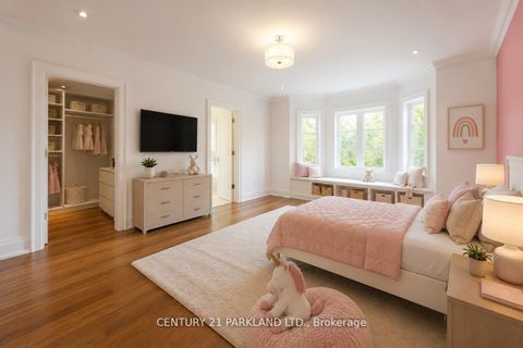 Photo 23 at 16 Flatbush Avenue, East Woodbridge, Vaughan