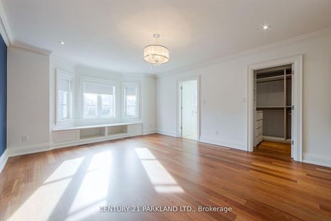 Photo 25 at 16 Flatbush Avenue, East Woodbridge, Vaughan