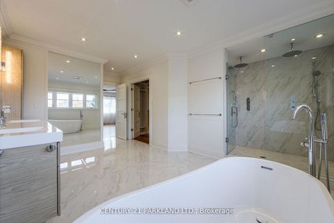 Photo 36 at 16 Flatbush Avenue, East Woodbridge, Vaughan
